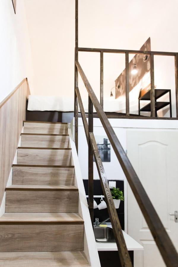 בודפשט Modern Budget Lofts In The City Centre מראה חיצוני תמונה