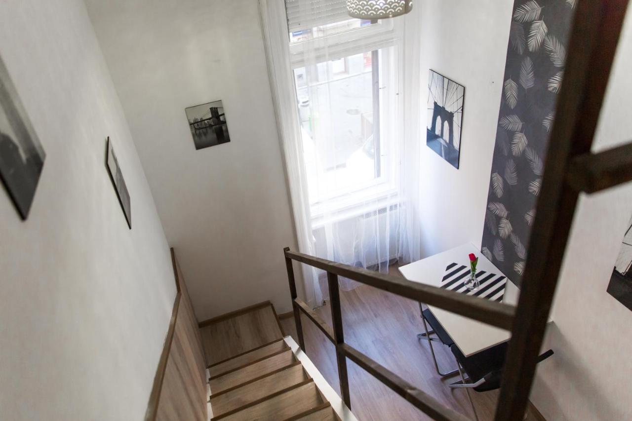 בודפשט Modern Budget Lofts In The City Centre מראה חיצוני תמונה