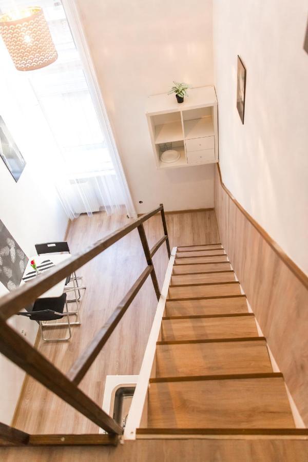 בודפשט Modern Budget Lofts In The City Centre מראה חיצוני תמונה