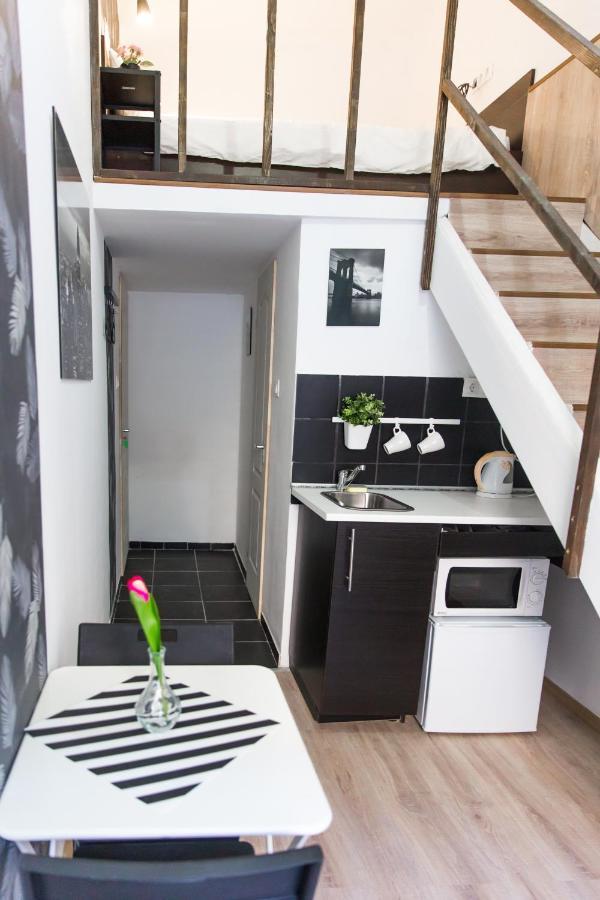 בודפשט Modern Budget Lofts In The City Centre מראה חיצוני תמונה